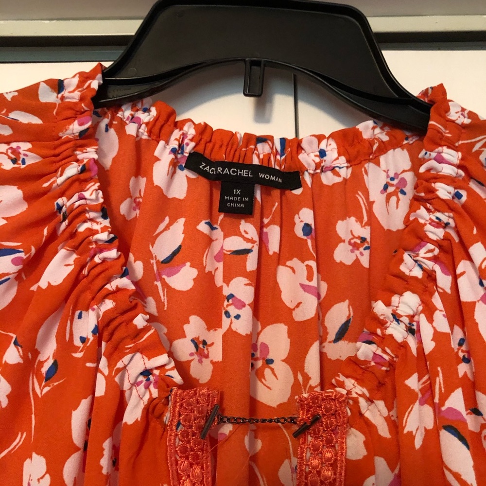 Blouse - Picture 2 of 2